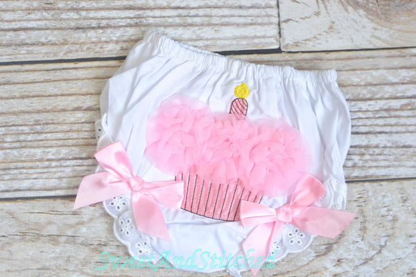CLEARANCE Ruffle Bloomers in 12M-18M with CUPCAKE for cake smash