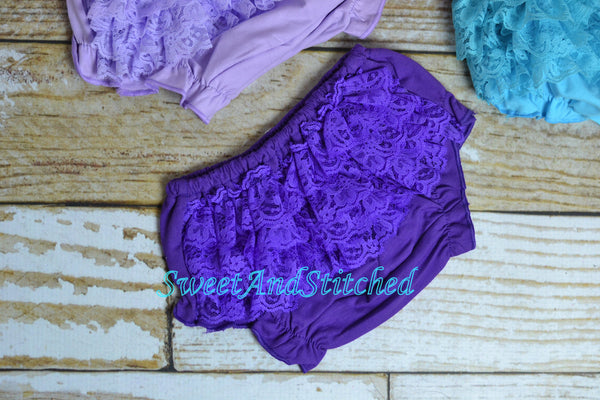 Ruffle Bloomers in 12M-24M - the perfect accessory for birthday outfits and holiday outfits! - Sweet and Stitched