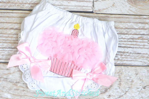 CLEARANCE Ruffle Bloomers in 12M-18M with CUPCAKE for cake smash